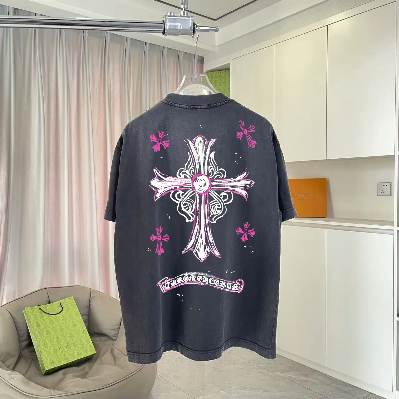 🅿️190 ch Crow* 2025 summer new style, washed, distressed, spray-painted, Sanskrit cross print, short-sleeved T-shirt, customized fabric 320g, same style for men and women, size: S M L XL XXL five sizes, color: black, gray, gradient black, gradient red